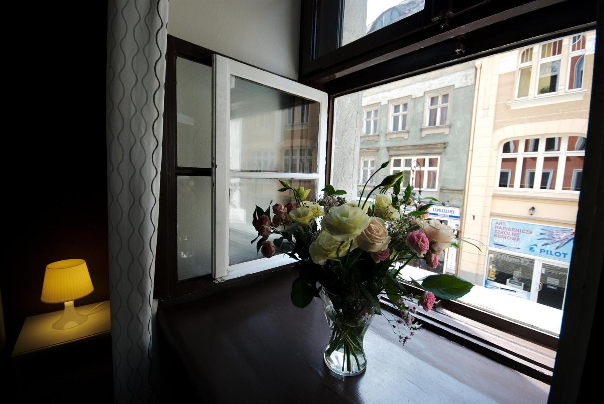 Kolysanka Private Rooms In Old Town Poznań Exterior foto